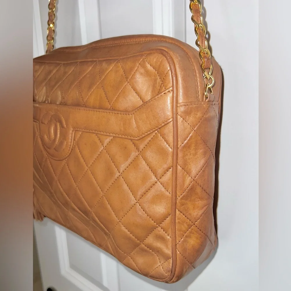 CHANEL CC Tassel Camera Bag in Tan Leather - Vintage